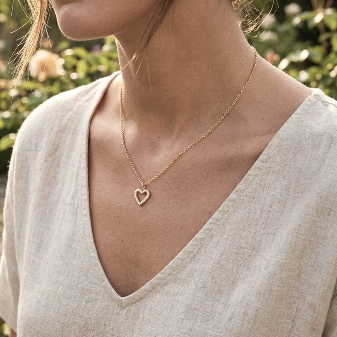 Dainty Silhouette Heart Necklace Gold - Love You More