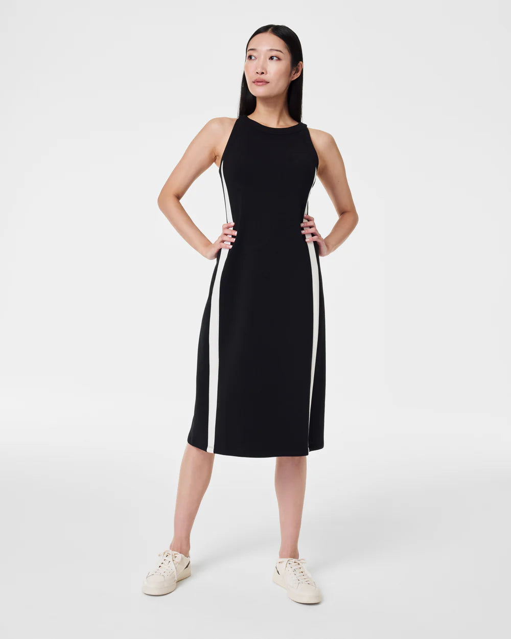 Spanx: AirEssentials Side Stripe Midi Dress in Very Black M Spanx: AirEssentials Side Stripe Midi Dress in Very Black M