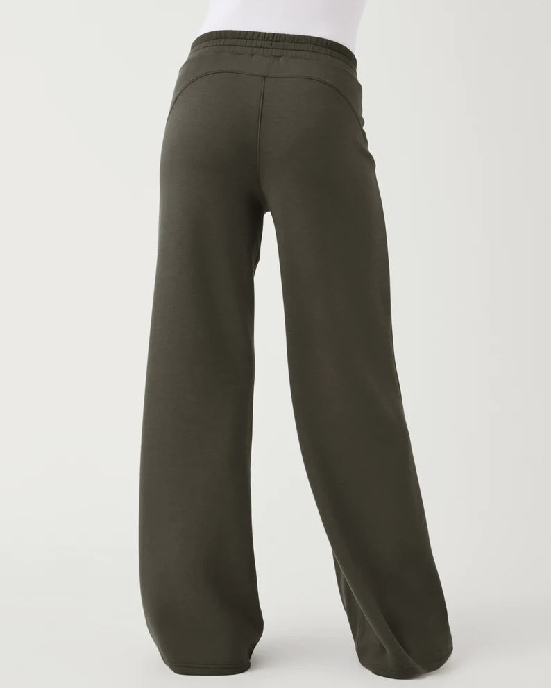 AirEssentials Wide Leg Pant Dark Palm - SPANX