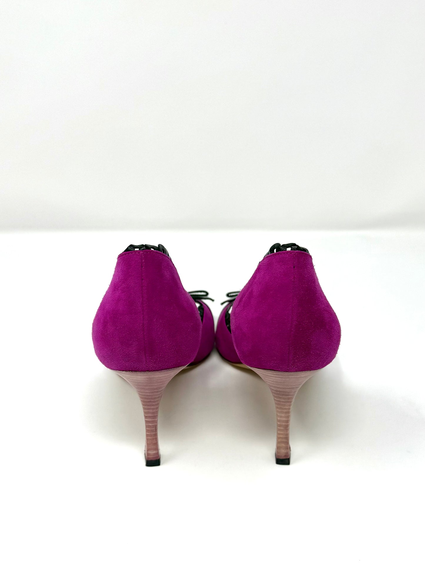 Suede d'Orsay Pumps - Manolo Blahnik