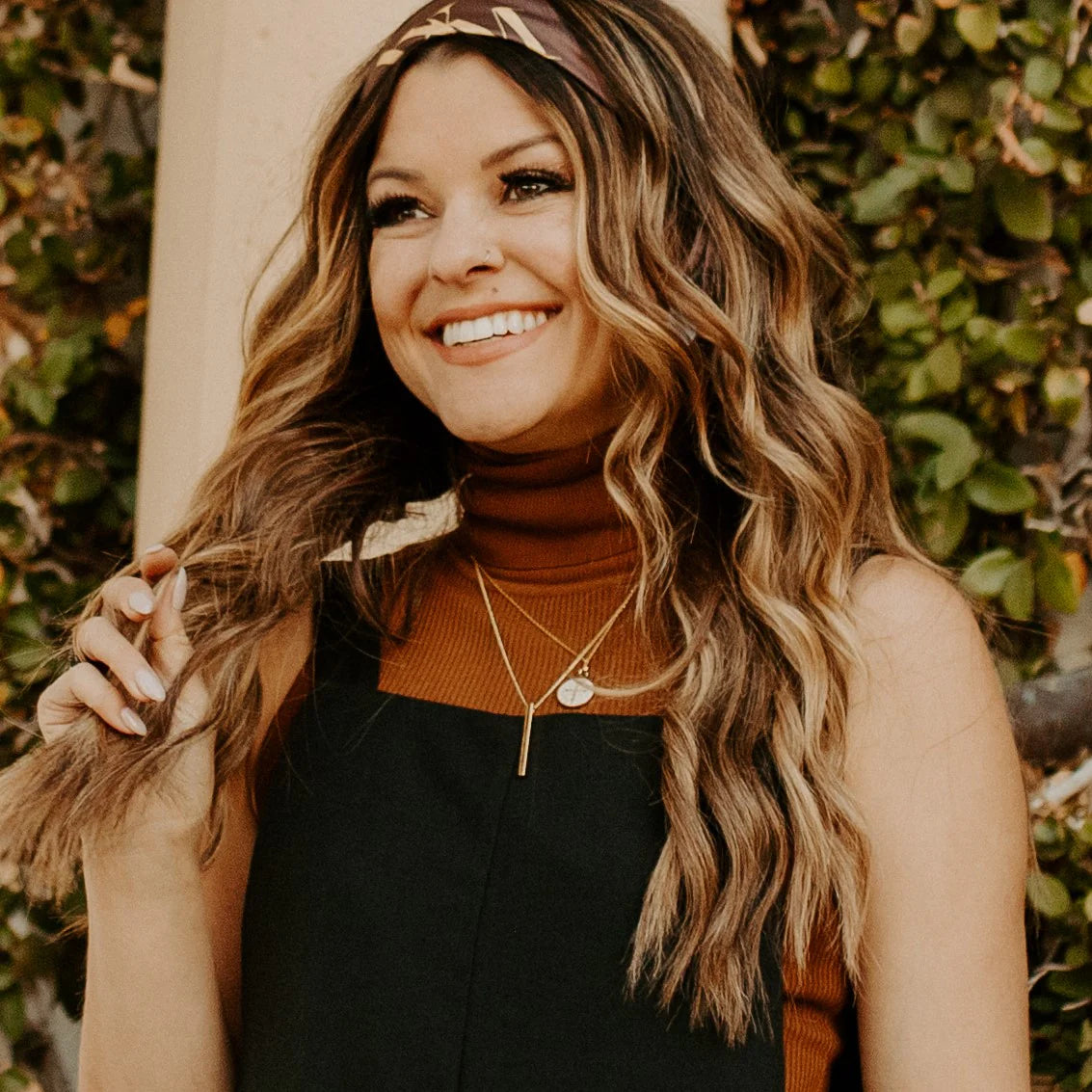 The Grateful Pin Drop Necklace Gold - Love You More