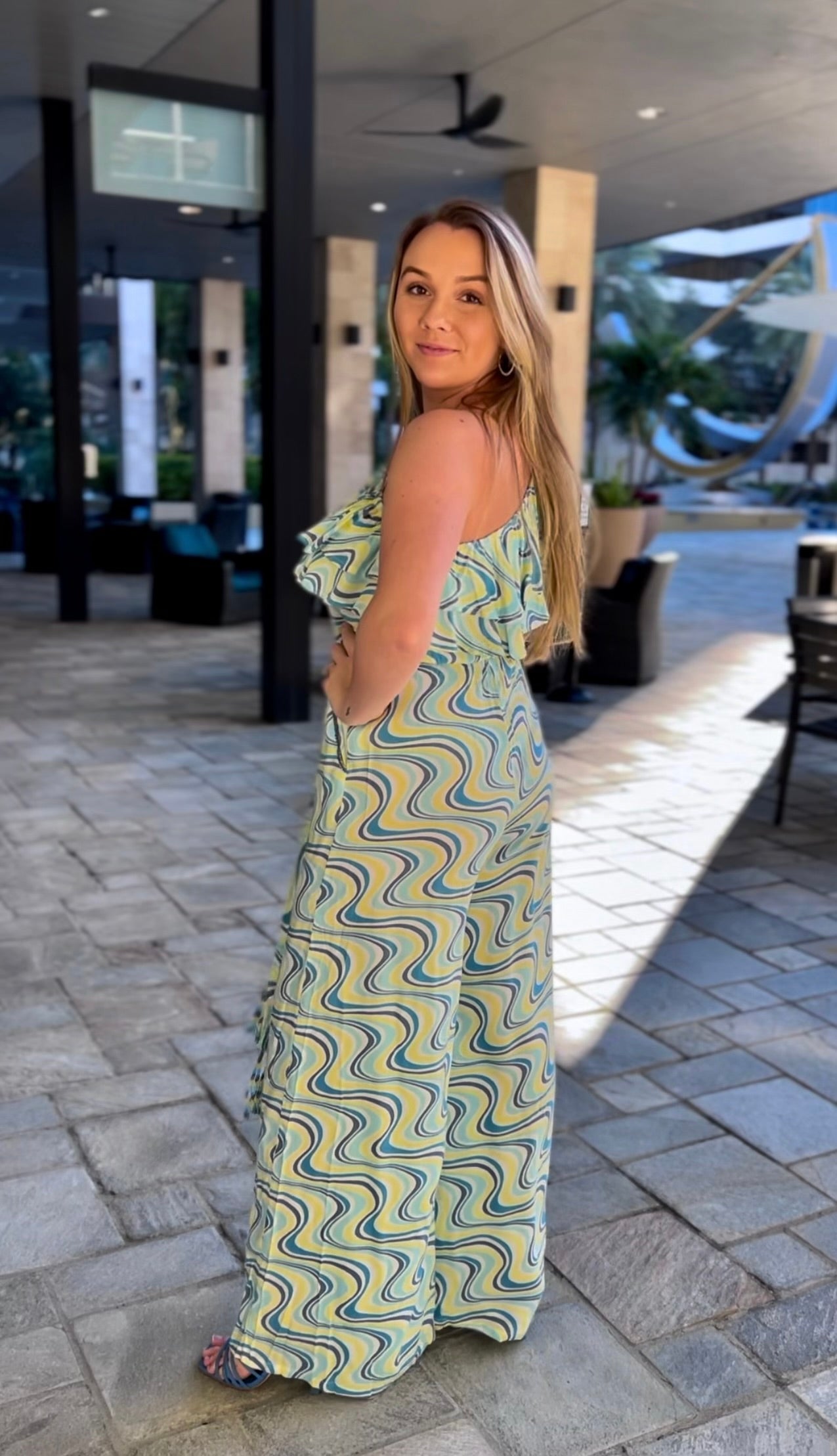 Dream Wave One Shoulder Jumper - Skemo