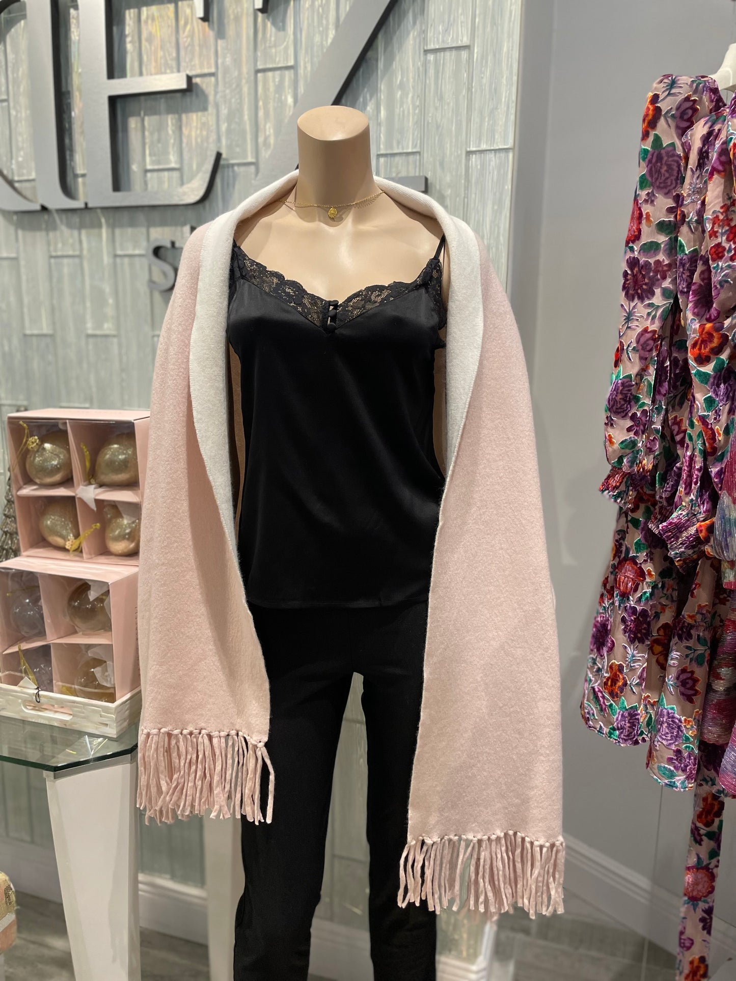 Reversible Fringe Cape Pearl/Cream - Jackie Z Style Co