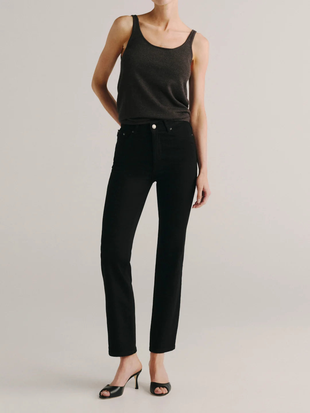 Halle Straight High Rise Instasculpt 29 Jeans Black Peach - DL1961