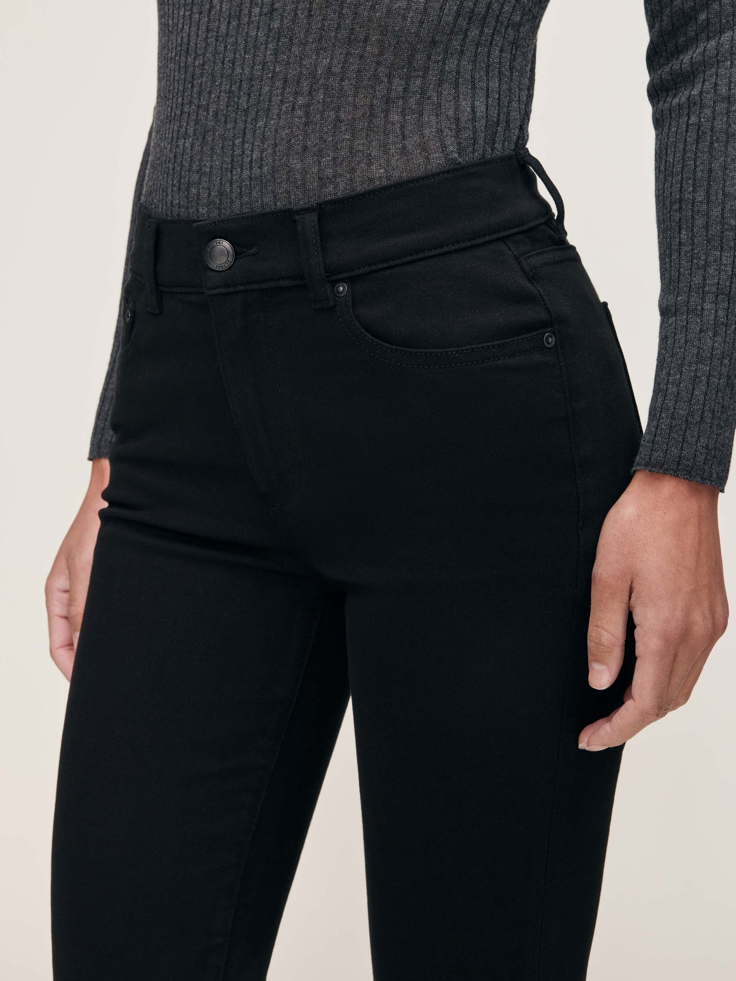 Mara Straight Mid Rise Instasculpt Ankle Jeans Black - DL1961