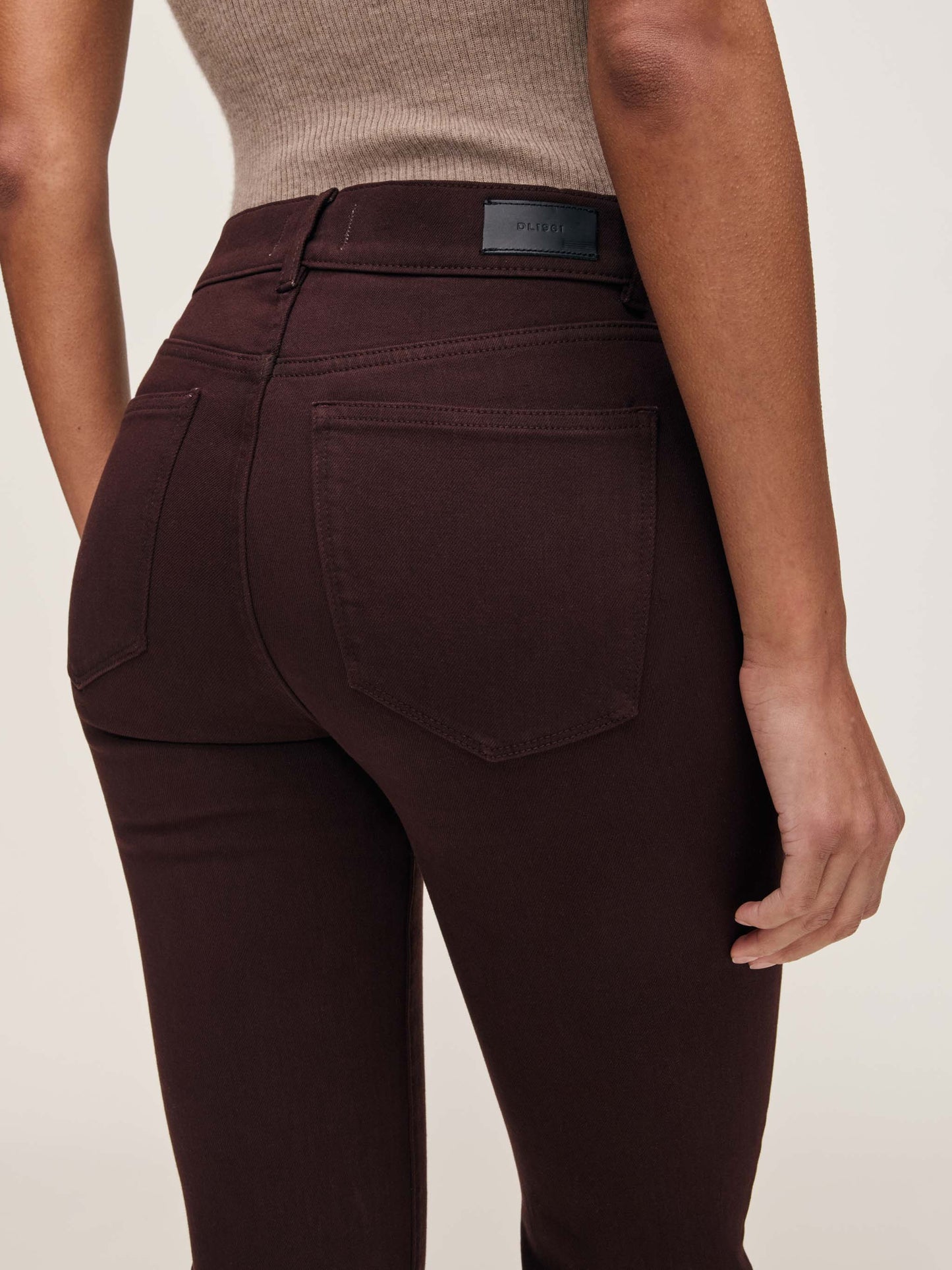 Mara Straight Mid Rise Instasculpt Ankle Jeans Fig - DL1961