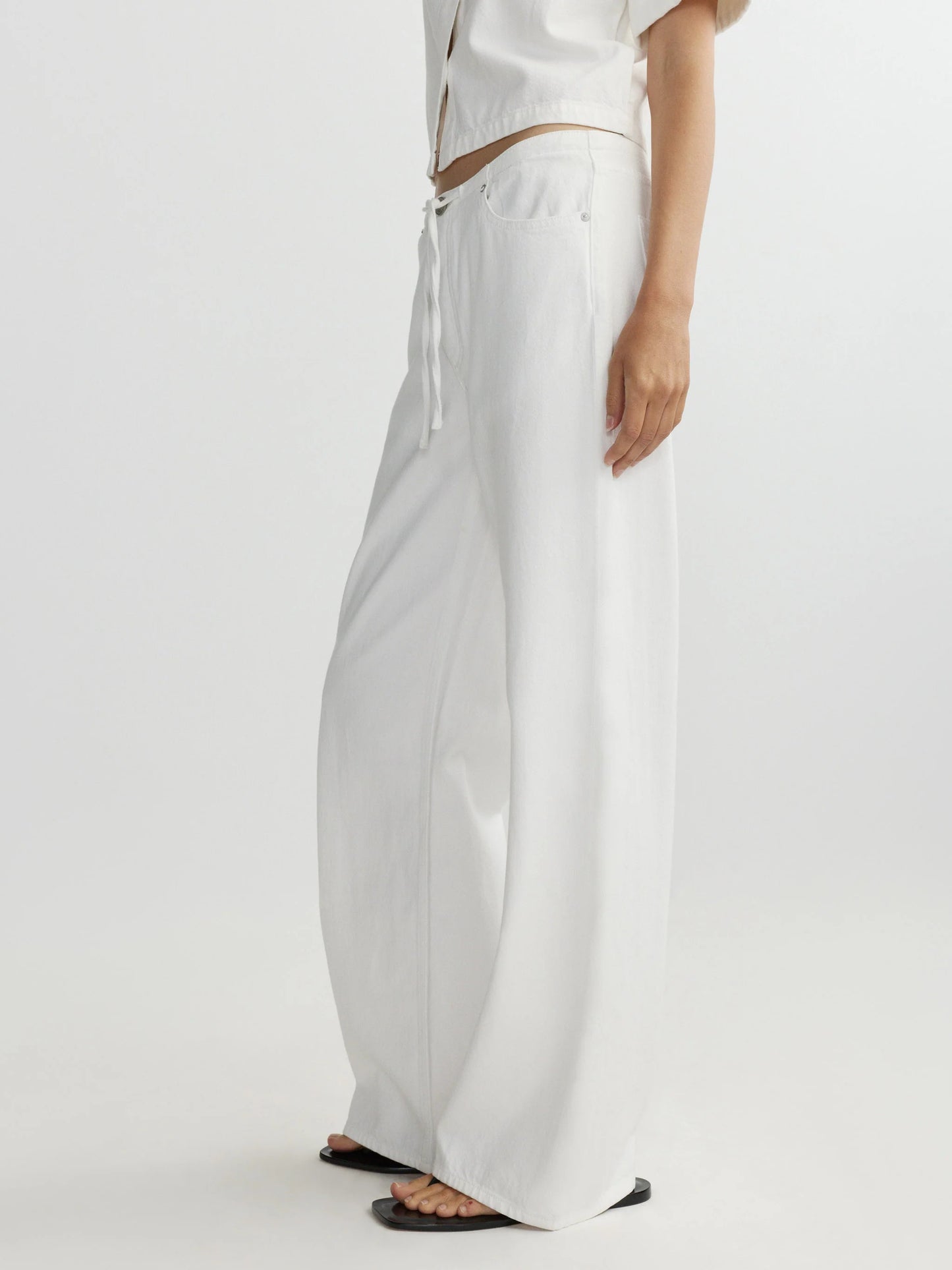 Sienna Low-Slung Wide Leg Relaxed 31 Jeans White Aura - DL1961