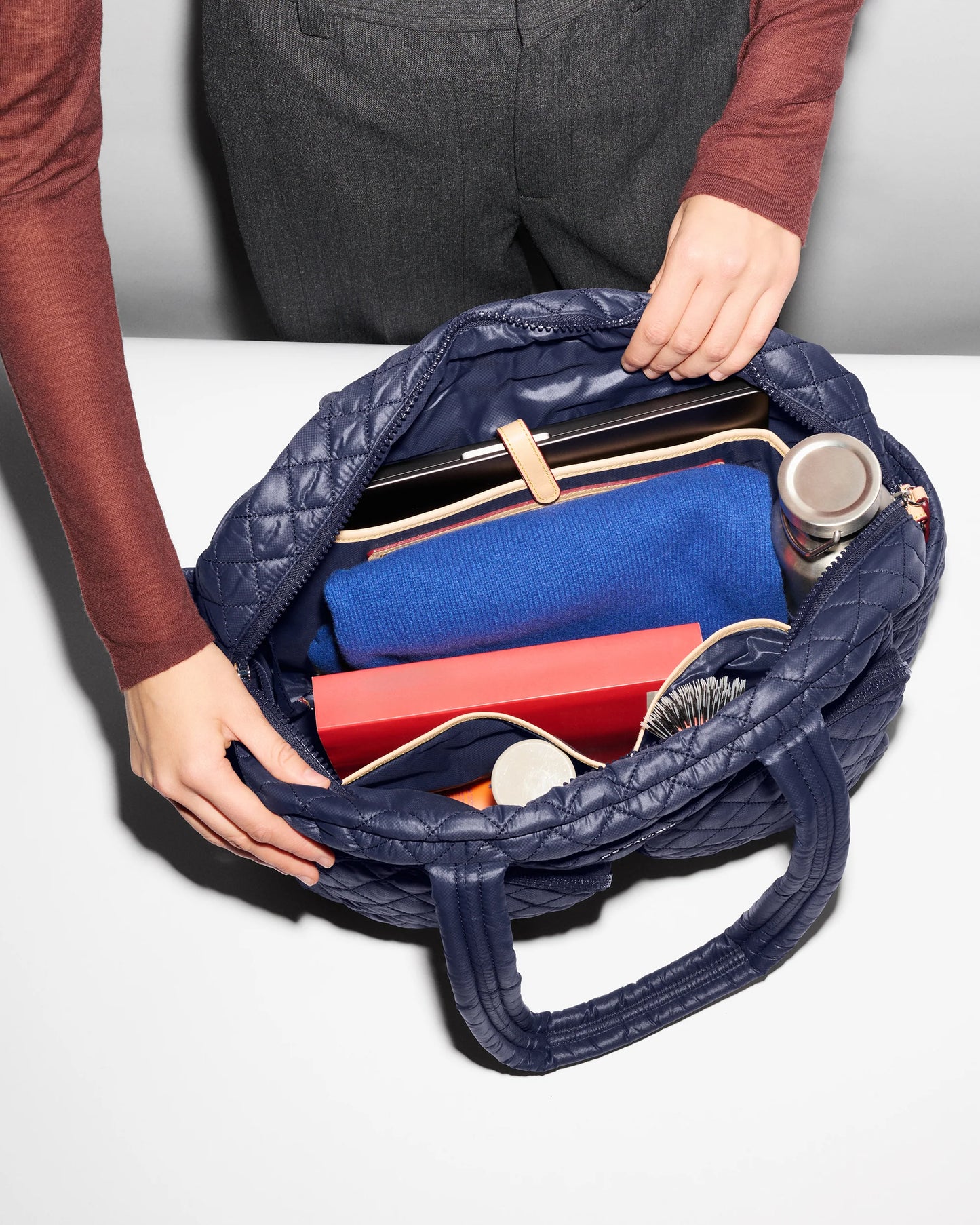 Nik Duffel Bag Dawn (Navy) - MZ Wallace
