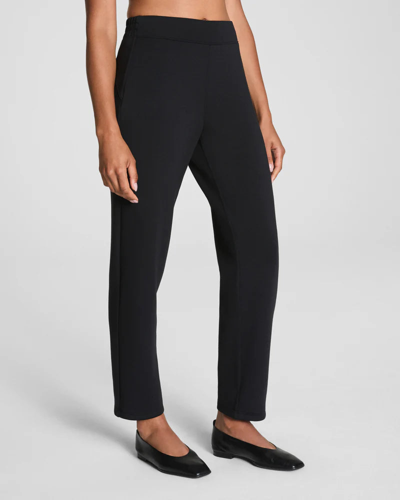 Airessentials Slim Straight Pant Very Black - SPANX