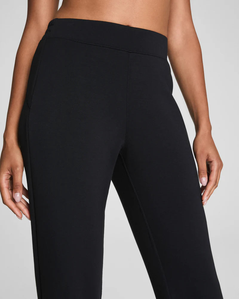 Airessentials Slim Straight Pant Very Black - SPANX
