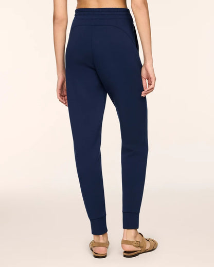 Airessentials Slim Cuff Jogger Timeless Navy - SPANX