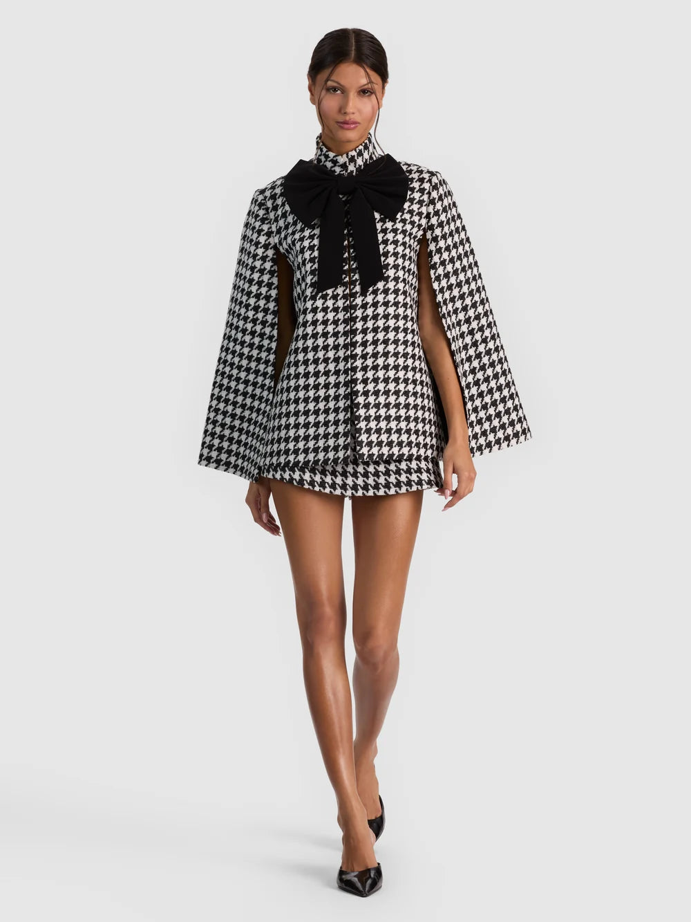Philippa Cropped Cape Black/Off White - Alice + Olivia