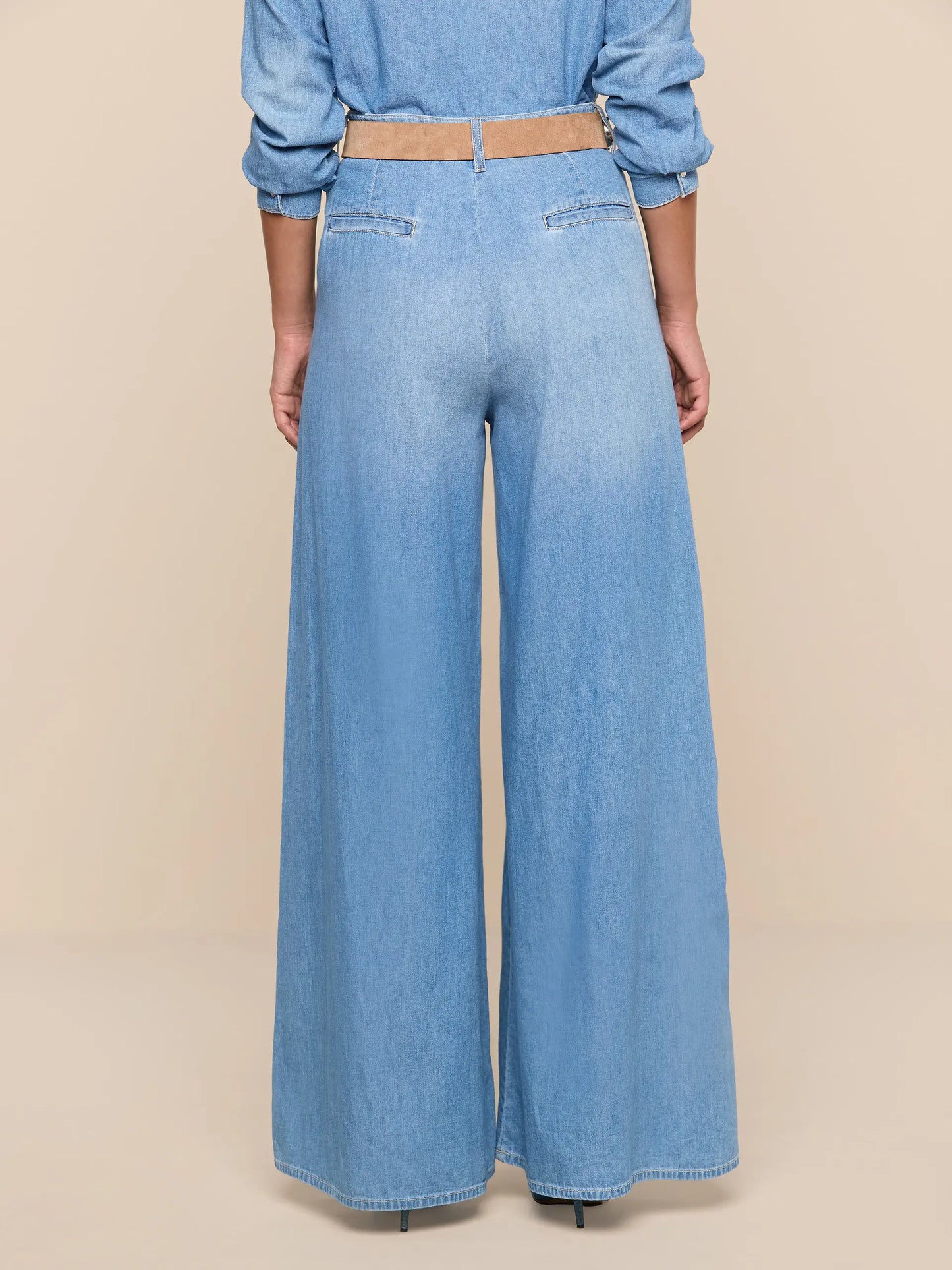 Lorenza Palazzo Jean Havana - L'AGENCE