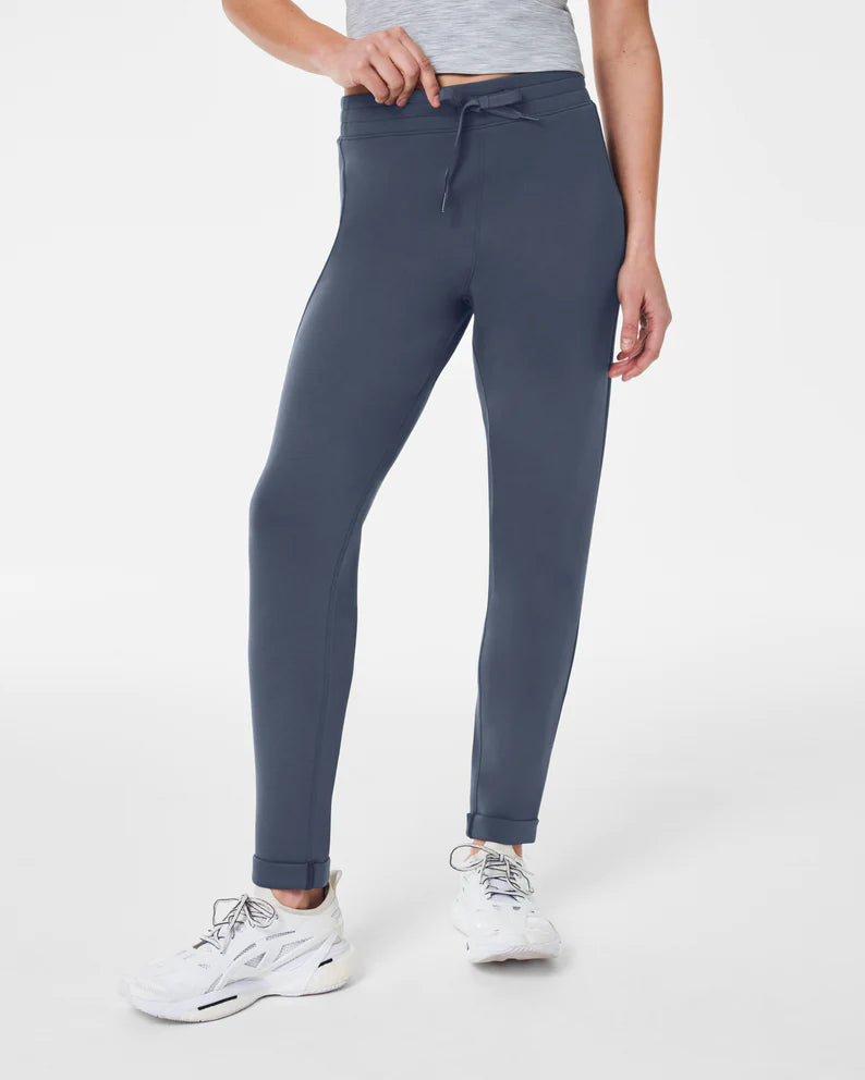 AirEssentials Tapered Pant Dark Storm - SPANX