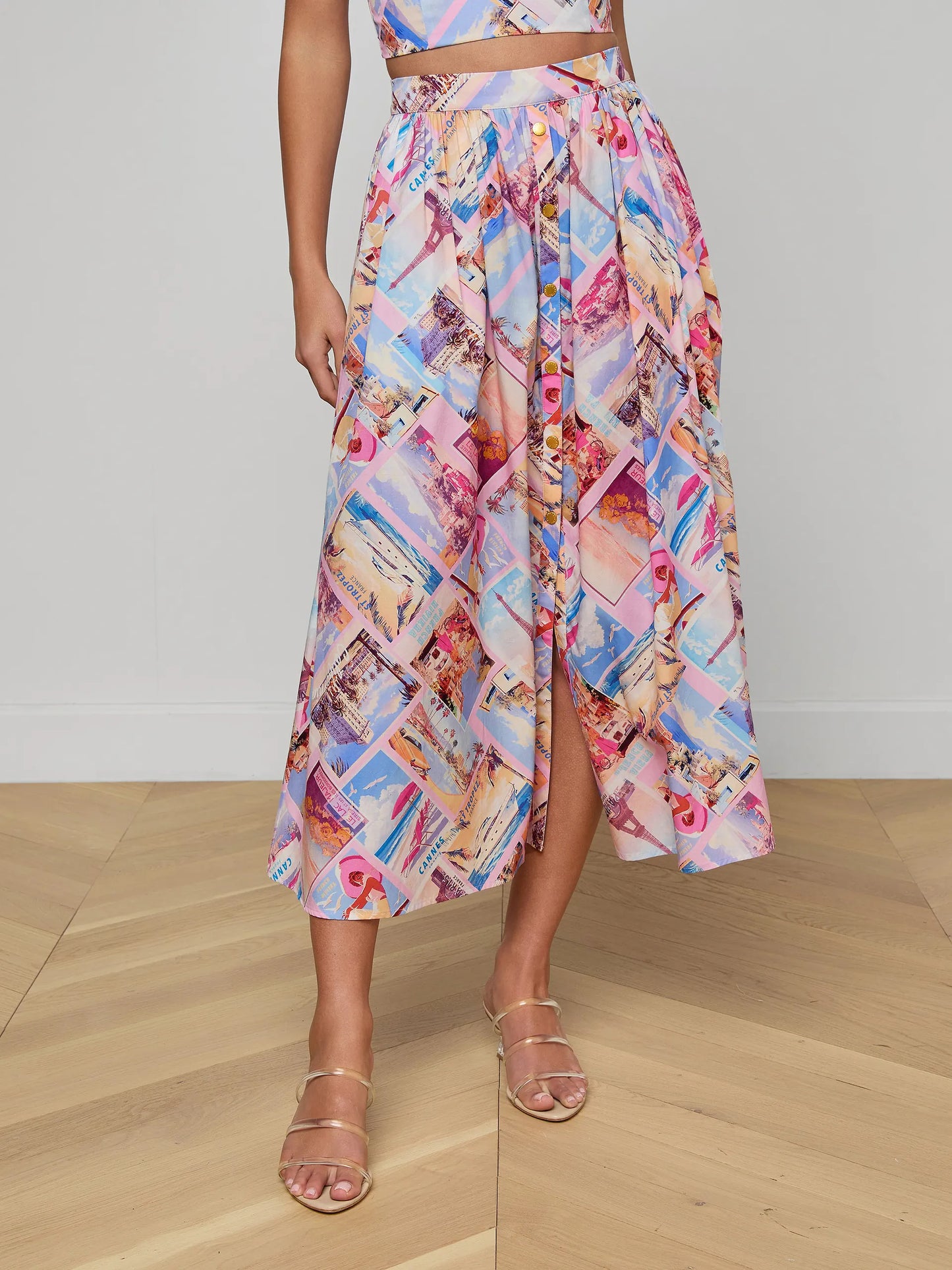 Seina Poplin Midi Skirt Light Pink Multi Small Postcard Print - L'AGENCE
