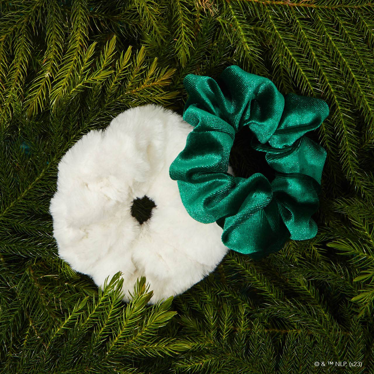 Elf x Kitsch Scrunchies Green & White - KITSCH