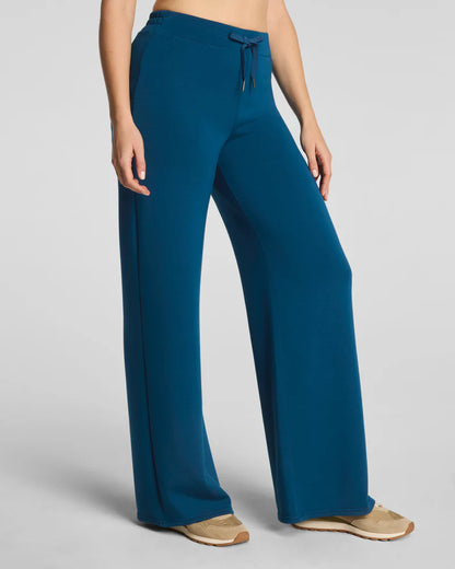Airessentials Wide Leg Pant Deep Cove - SPANX