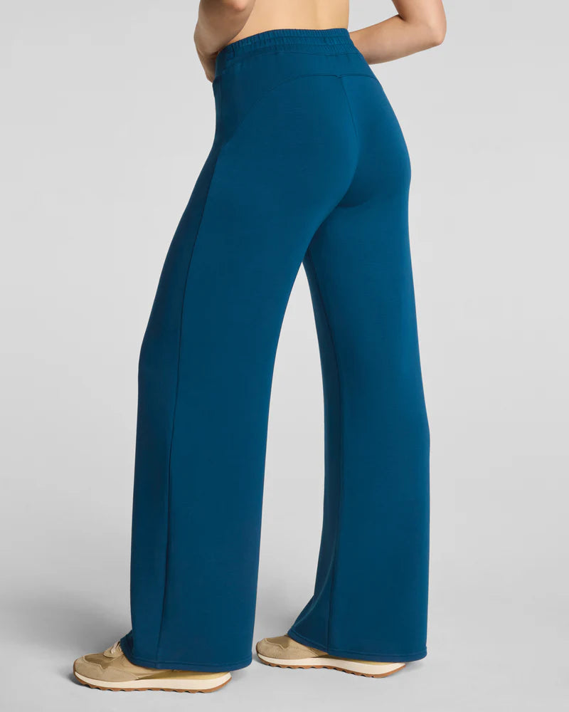 Airessentials Wide Leg Pant Deep Cove - SPANX