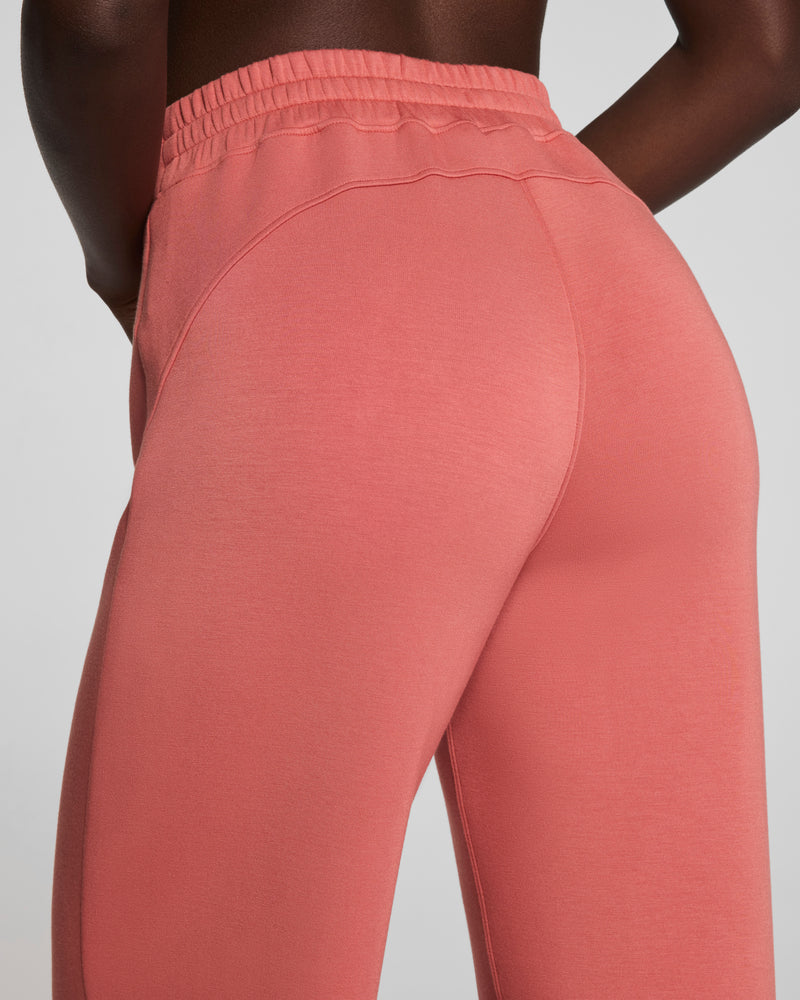 Airessentials Straight Leg Pant Clay - SPANX