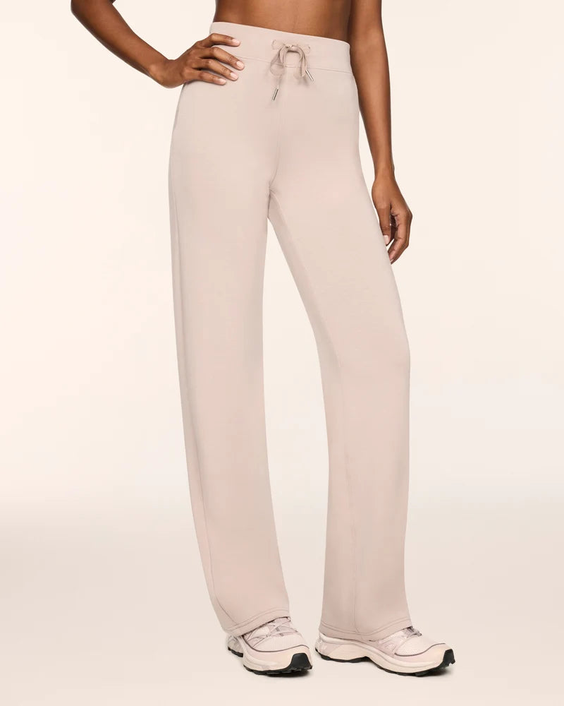Airessentials Straight Leg Pant Mushroom - SPANX
