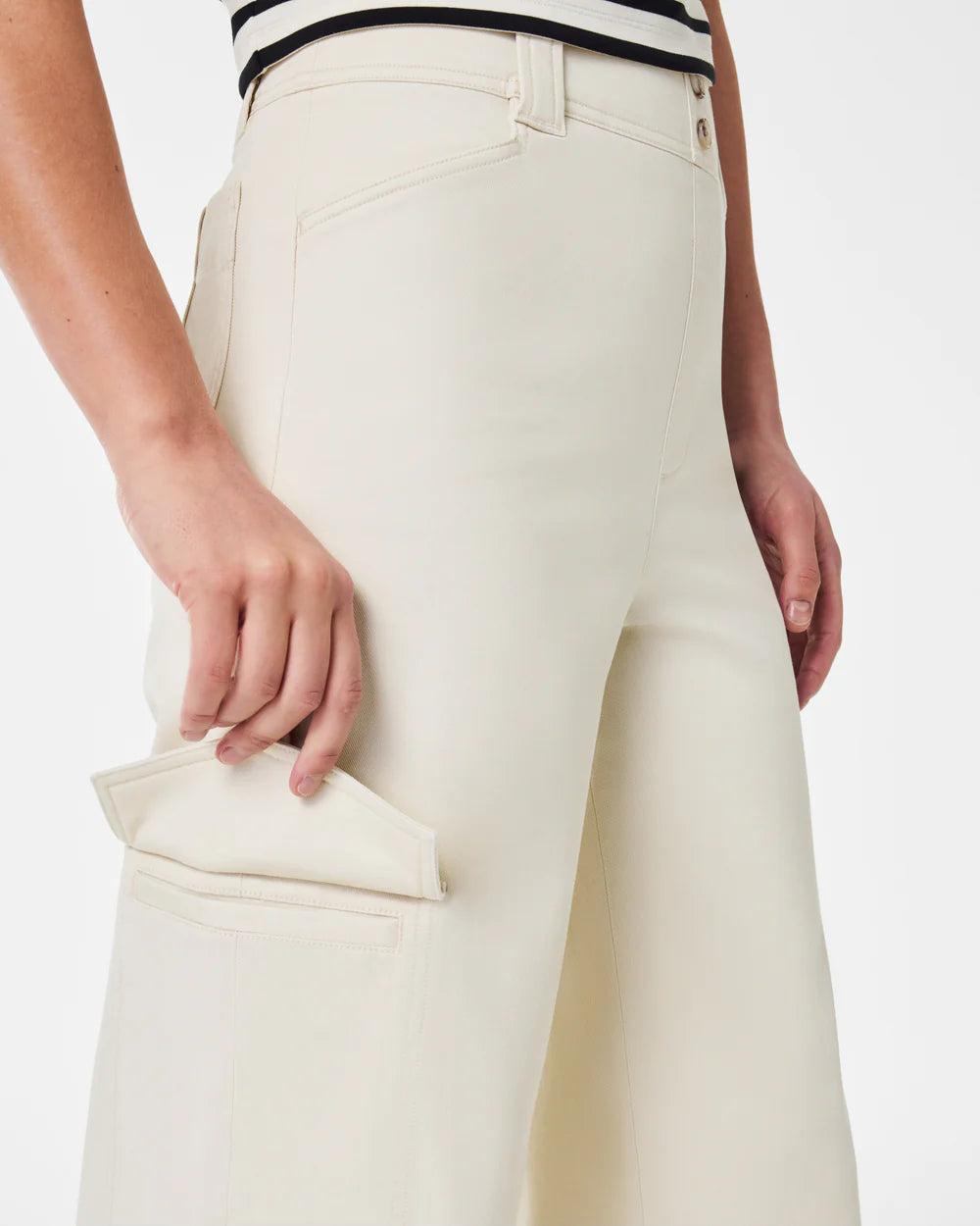 Stretch Twill Cropped Cargo Pant Eggshell - SPANX