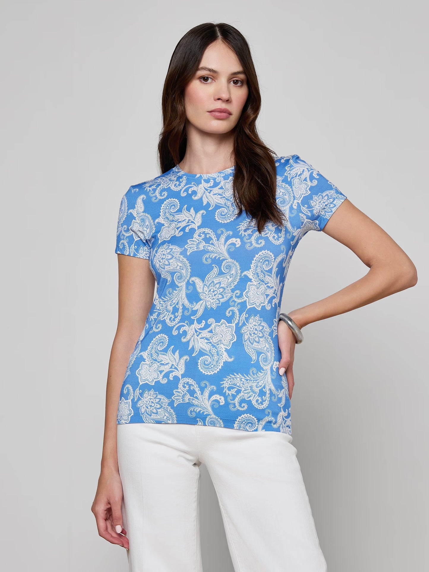 Ressi Fitted Tee Regatta Blue/Ivory Paisley - L'AGENCE