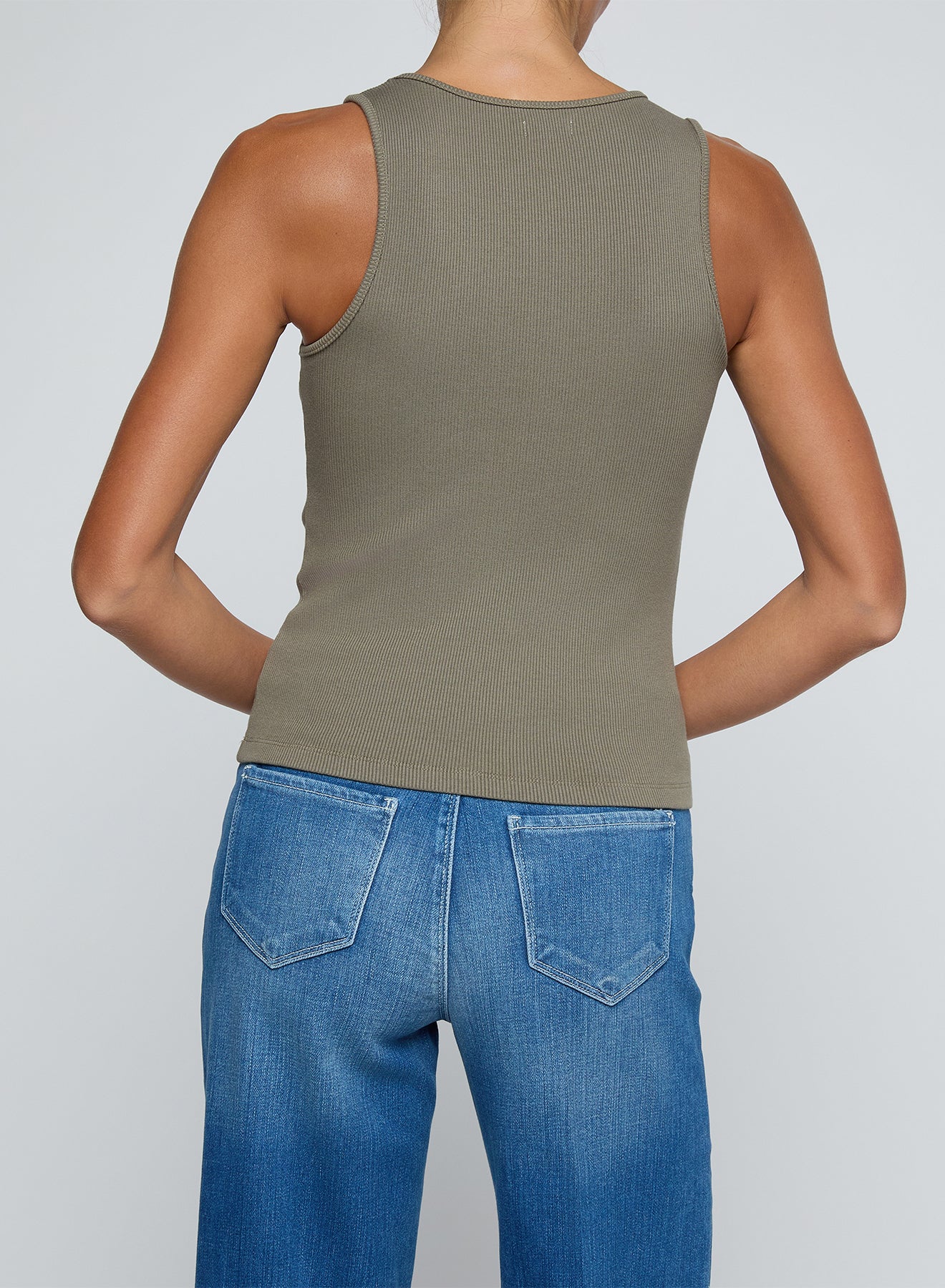 Adira Scoopneck Tank Smokey Olive - L'AGENCE
