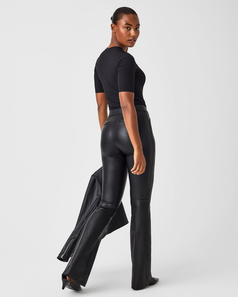 Leather-Like Flare Pant Luxe Black - SPANX