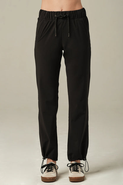 Vacation Mode Jogger Black - 925 FIT