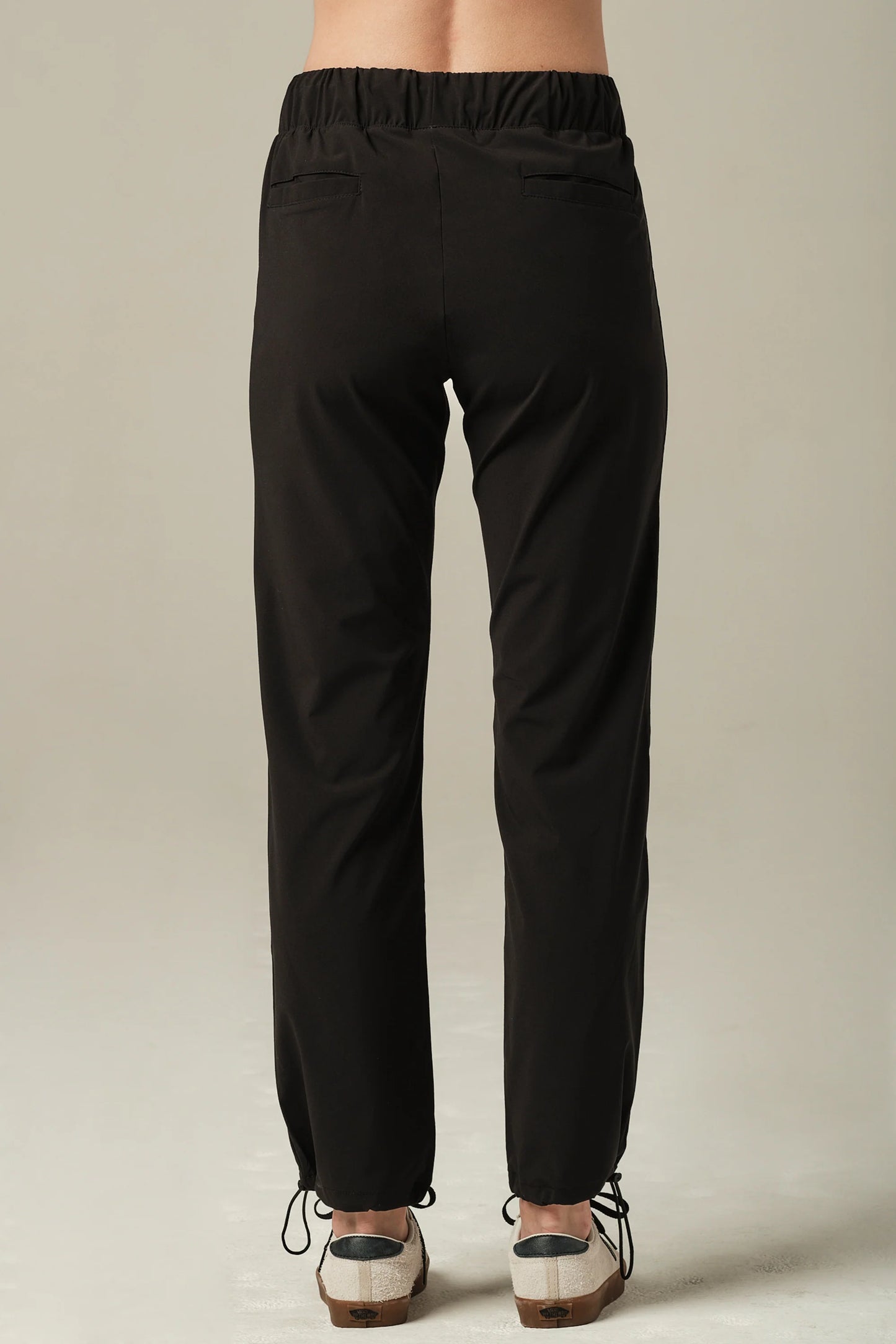 Vacation Mode Jogger Black - 925 FIT