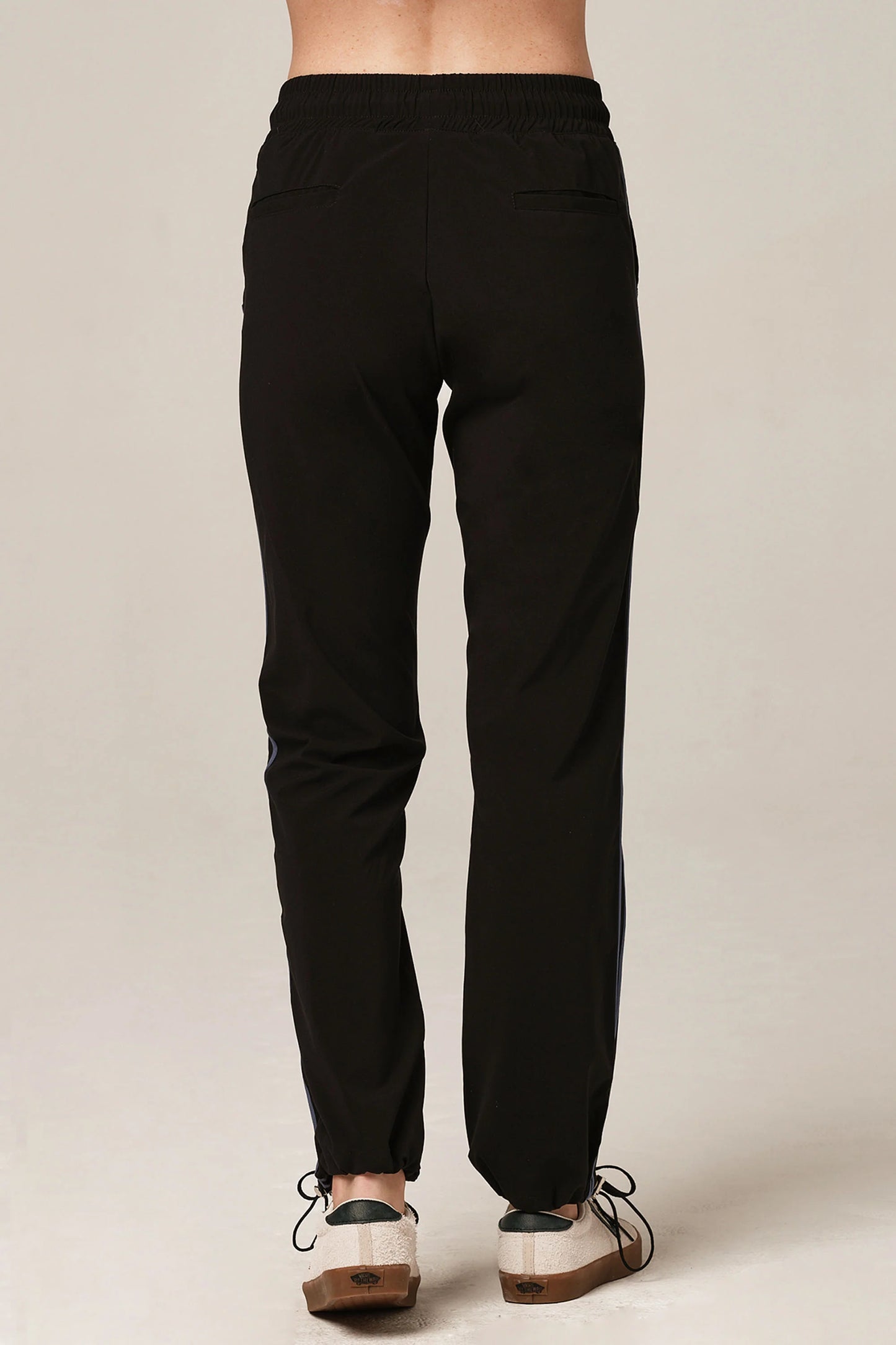 Hot Line Jogger Black - 925 FIT