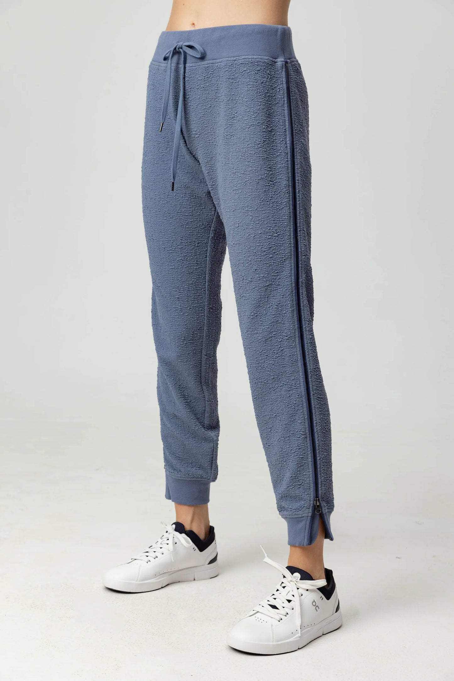 Adia Jogger Steel Blue - Sundays