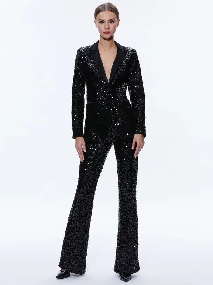 Kate Hudson Gets Suited in Sequined Blazer & Boots With Louis