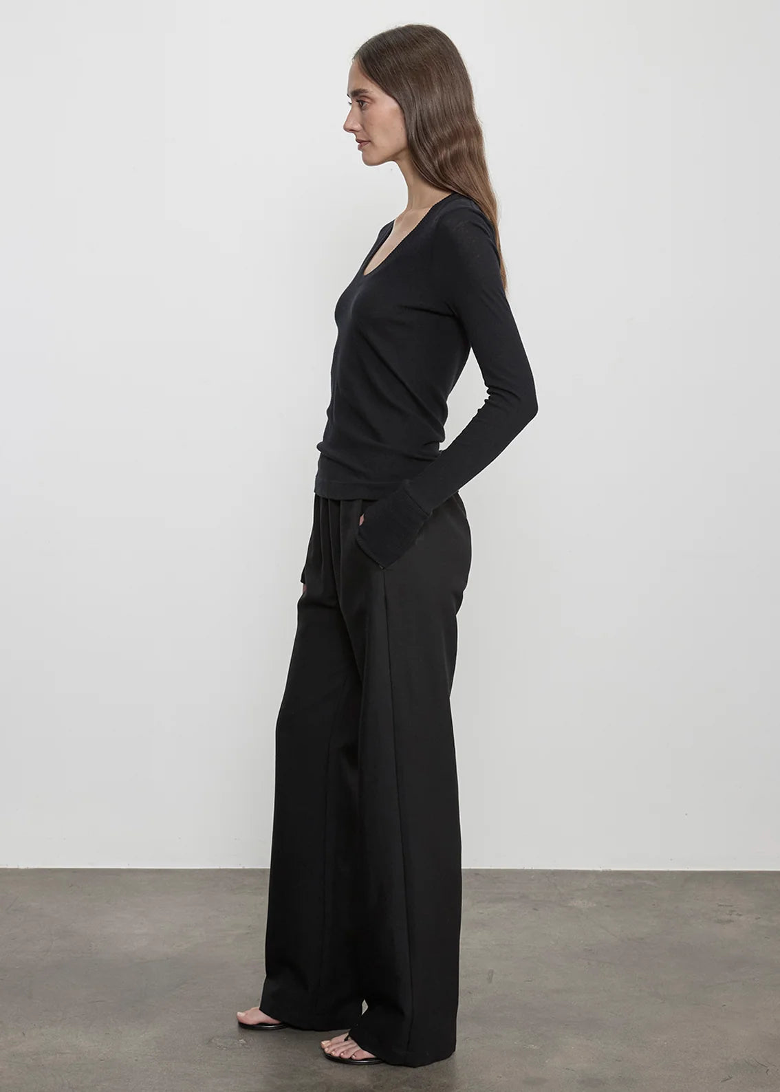 Fine Cashmere Jersey Easy Cuffed U Black - Enza Costa