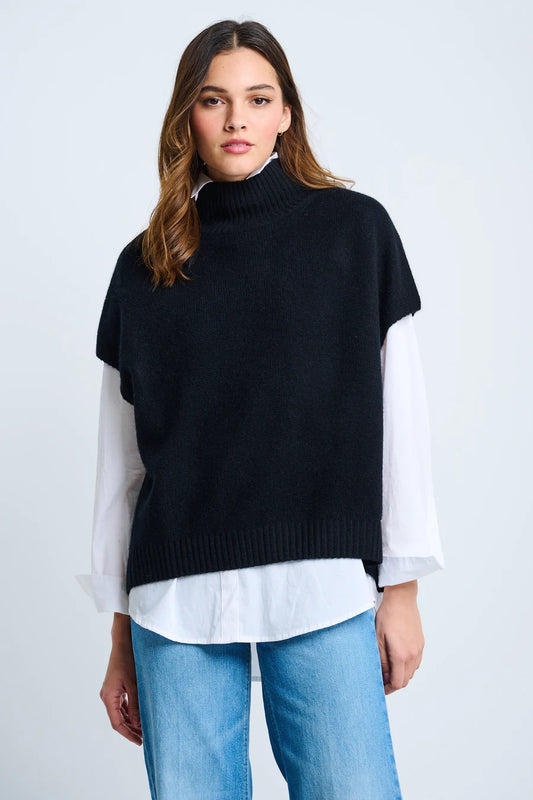 With A Twist Onyx - Lisa Todd