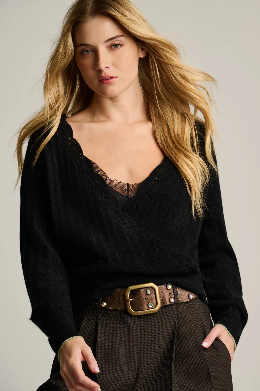 First Date Cashmere Sweater Onyx - Lisa Todd