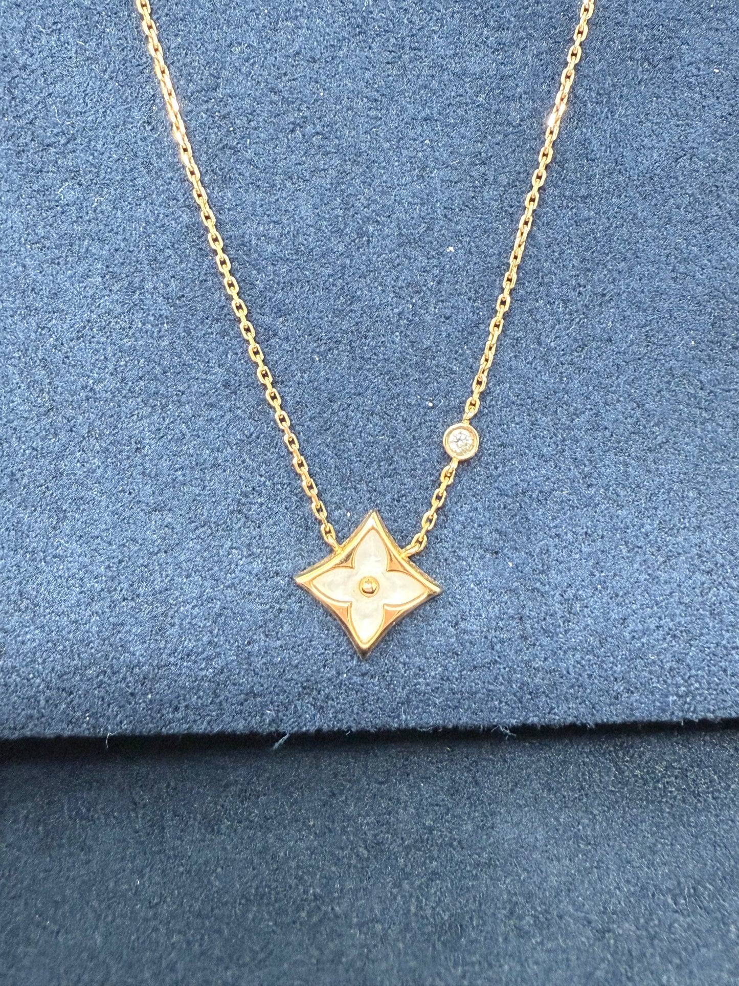 Blossom BB Star Pendant Necklace - Louis Vuitton
