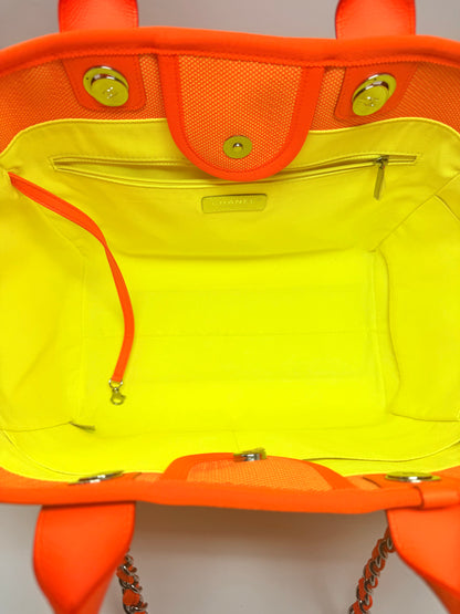 Deauville Tote Orange - Chanel