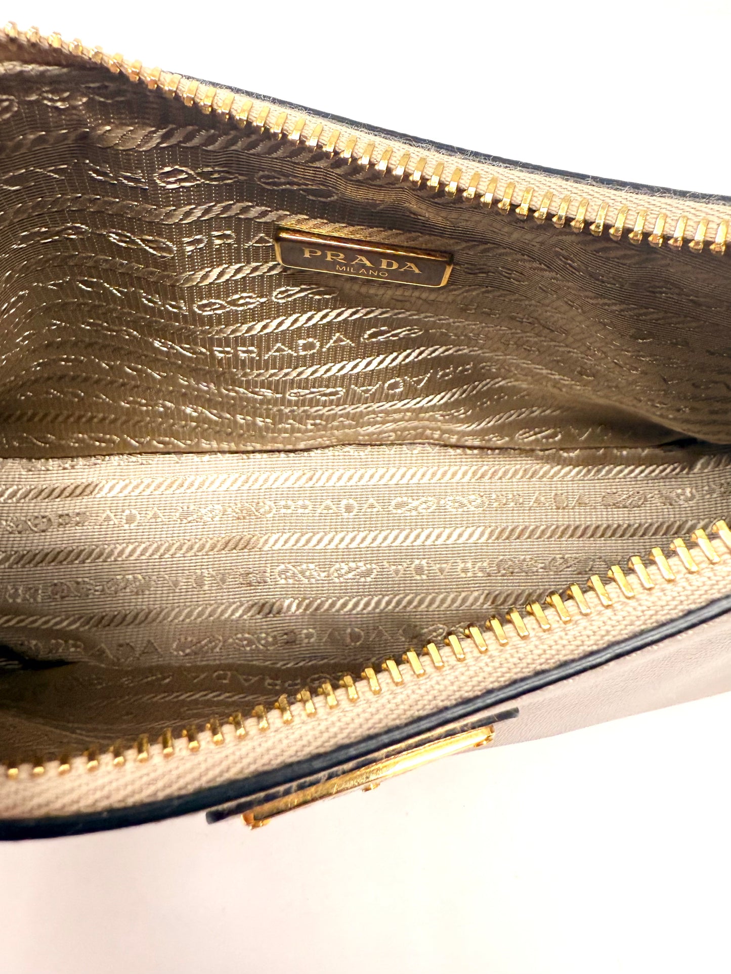 Re-Edition 2005 Saffiano Leather Bag Neutral - Prada
