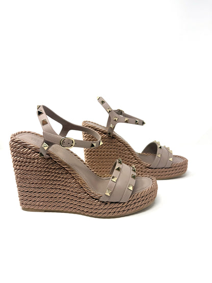 Rockstud Torchon Wedge Sandals Poudre - Valentino