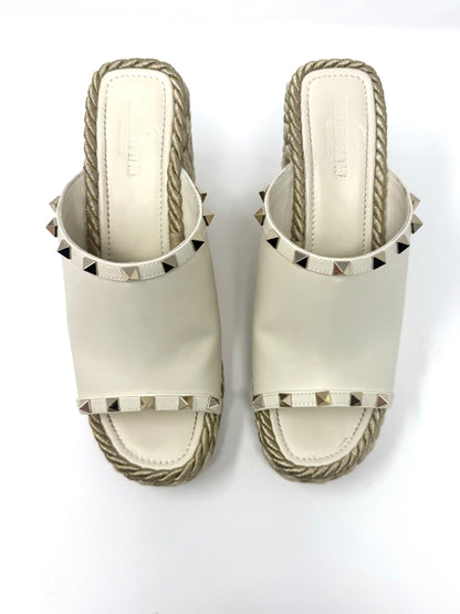 Rockstud Torchon Espadrille Wedge Ivory - Valentino