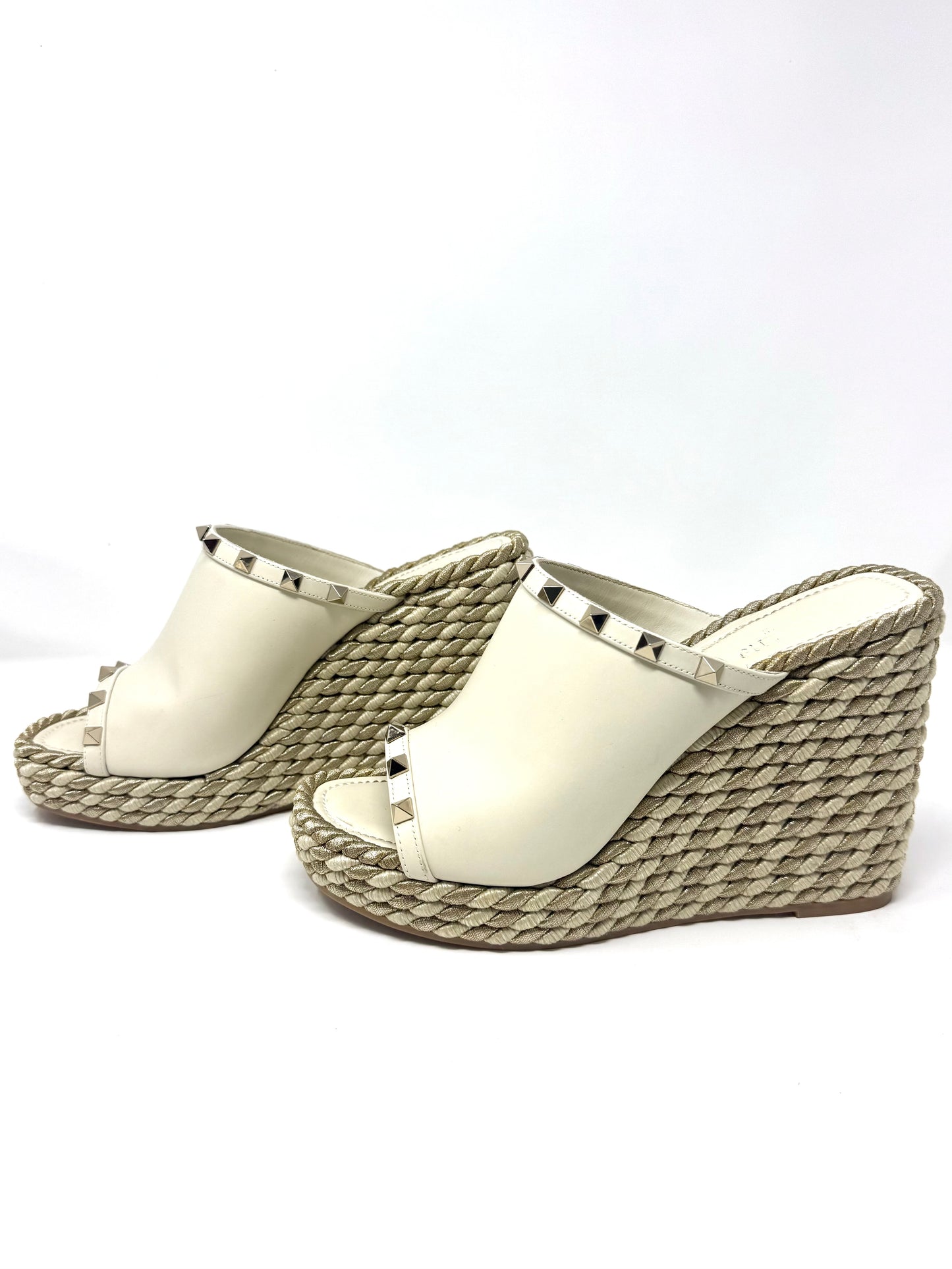 Rockstud Torchon Espadrille Wedge Ivory - Valentino