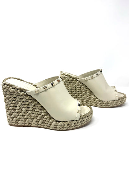 Rockstud Torchon Espadrille Wedge Ivory - Valentino