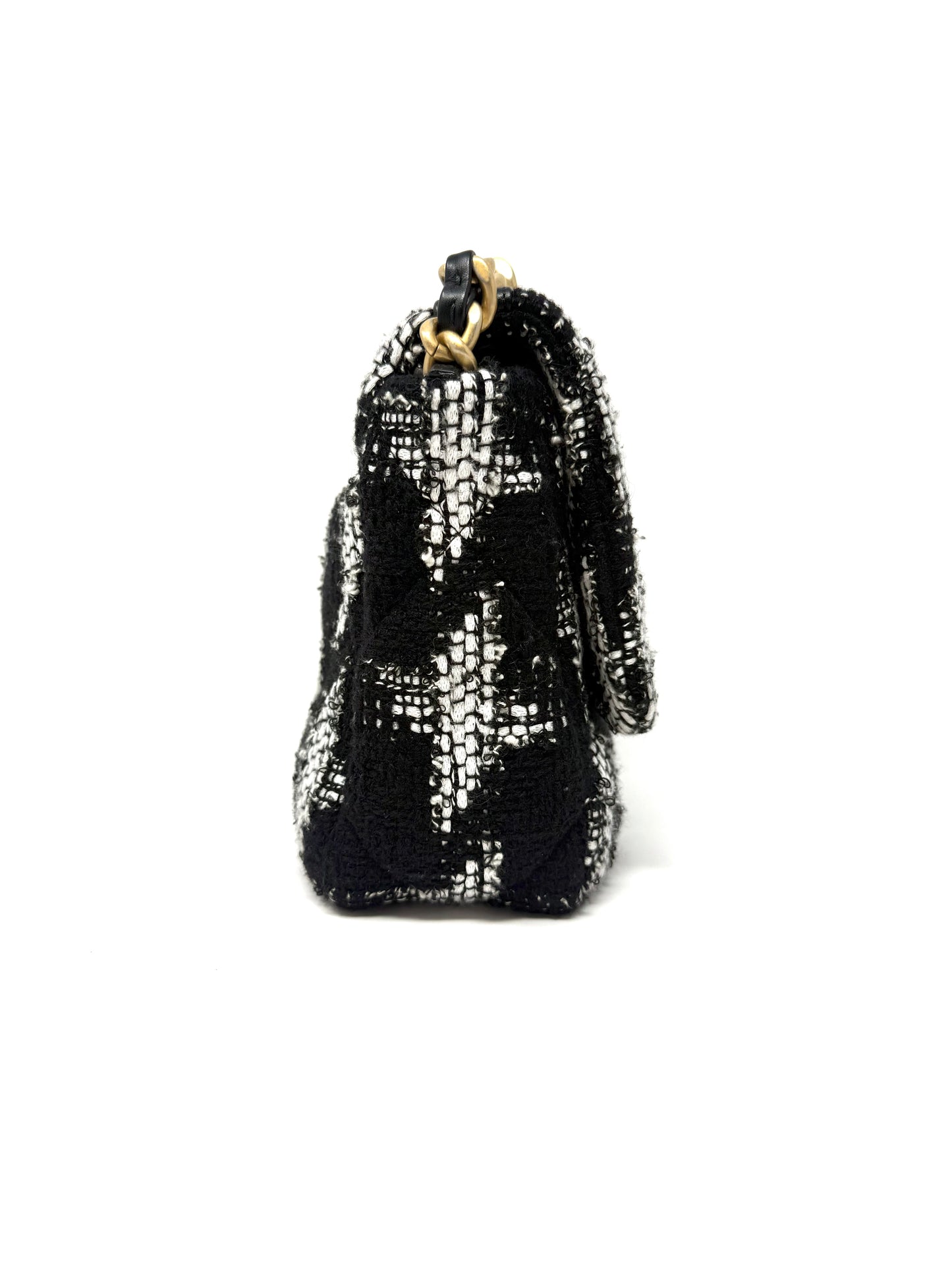 19 Flap Bag Quilted Tweed Medium Black/White - Chanel