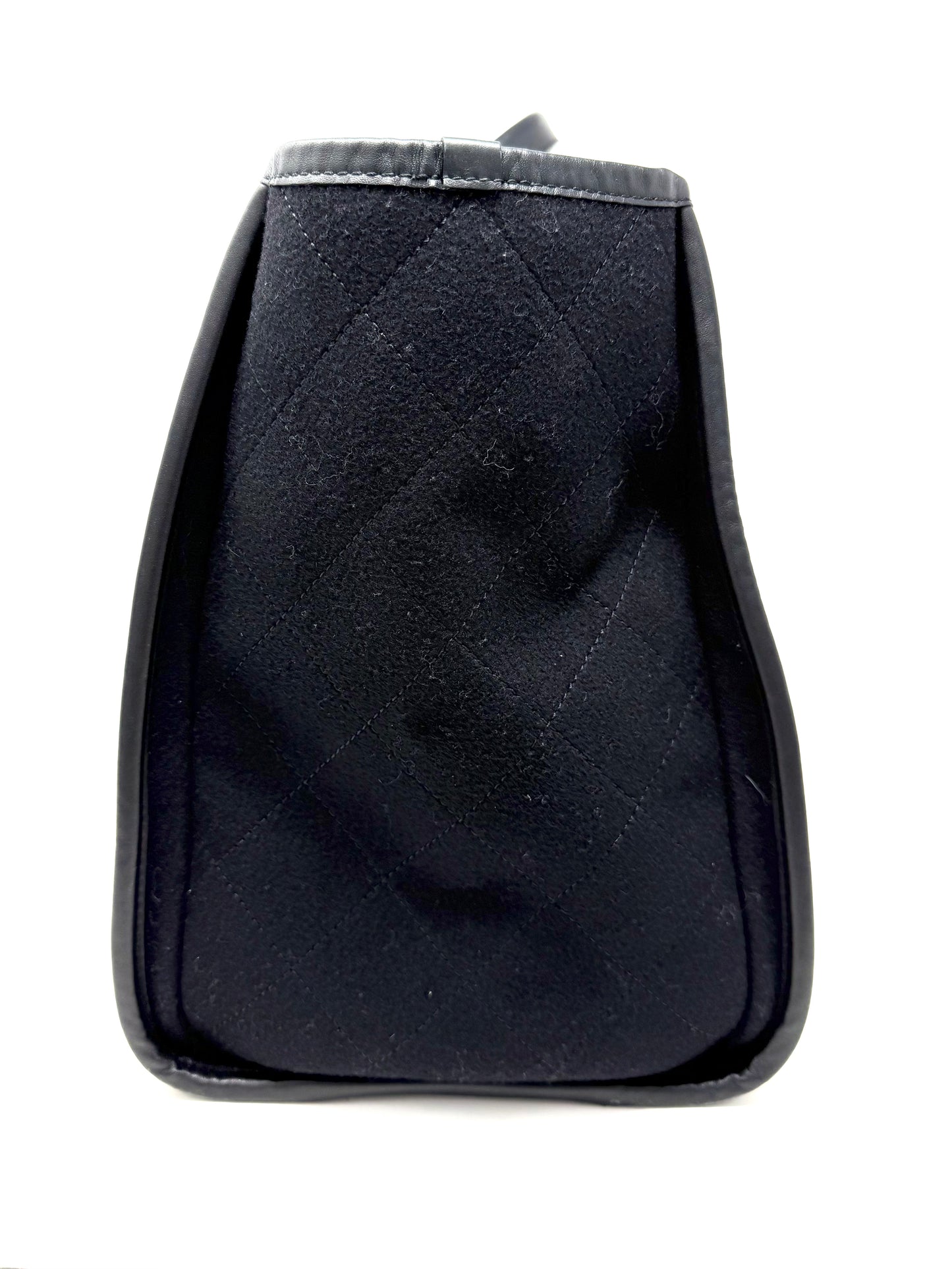 Large Deauville Wool Felt Tote White/Black - Chanel