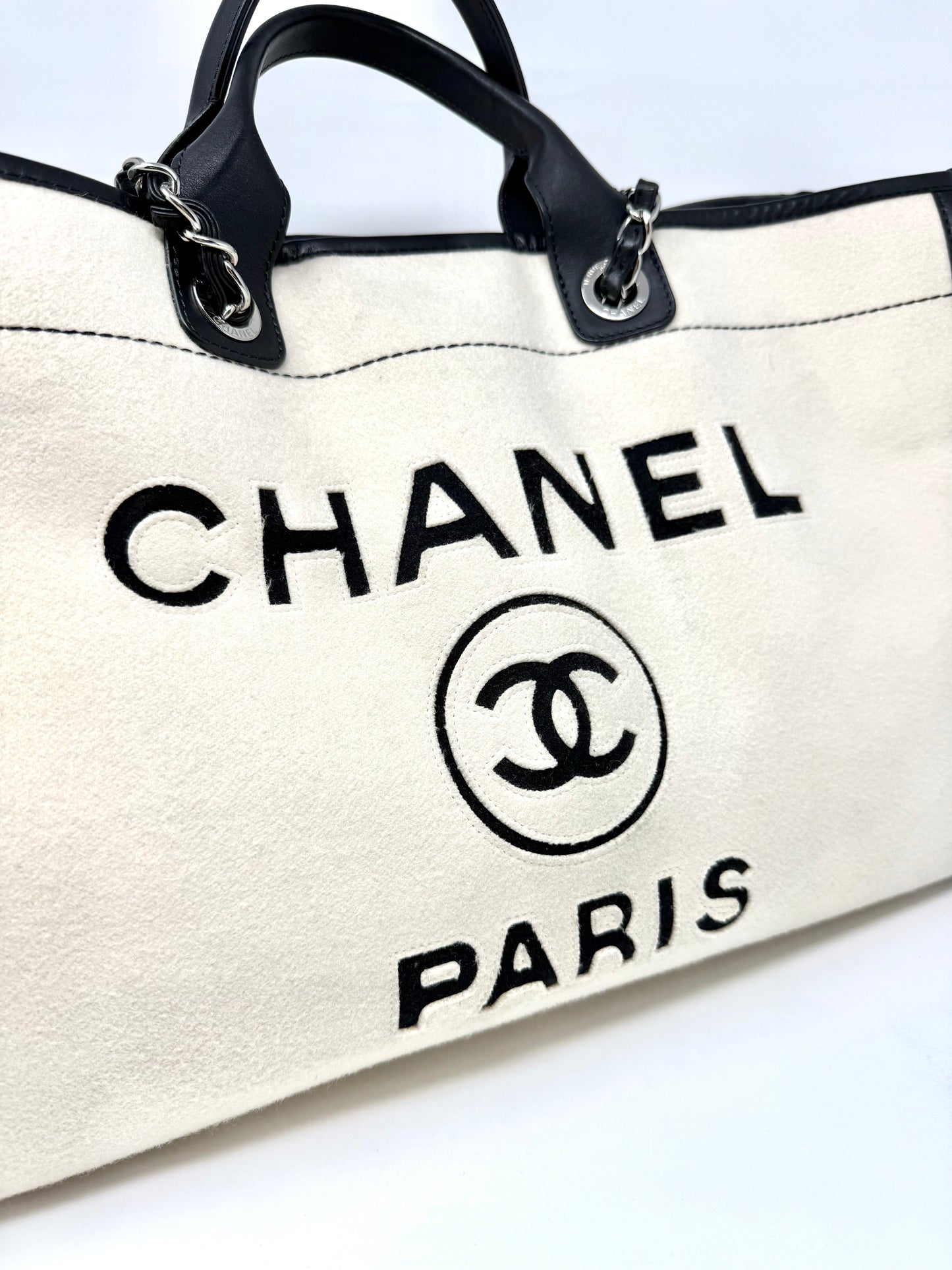 Large Deauville Wool Felt Tote White/Black - Chanel