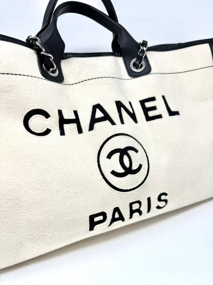 Large Deauville Wool Felt Tote White/Black - Chanel