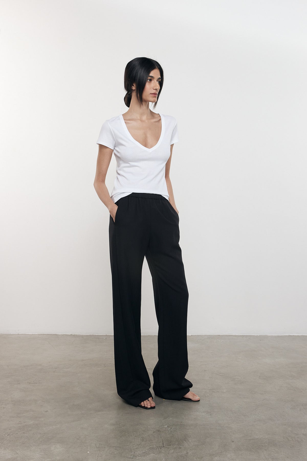 Supima Cotton Perfect V Tee White - Enza Costa