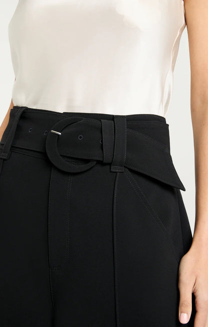 Aldi Short Black - Cinq à Sept