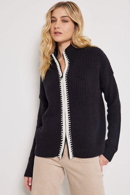 Romancin' Sweater Black - Lisa Todd
